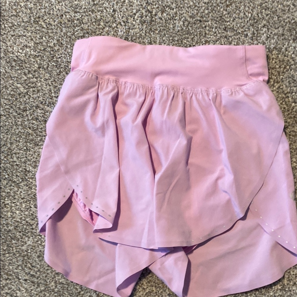 Fast and free 3” lulu shorts